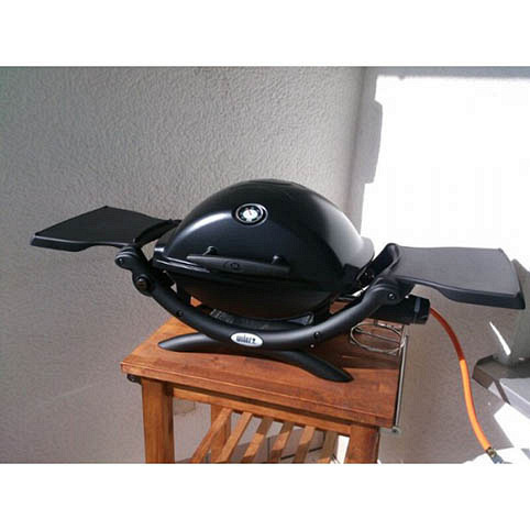 Газовый гриль Weber Q 2200 Black Line