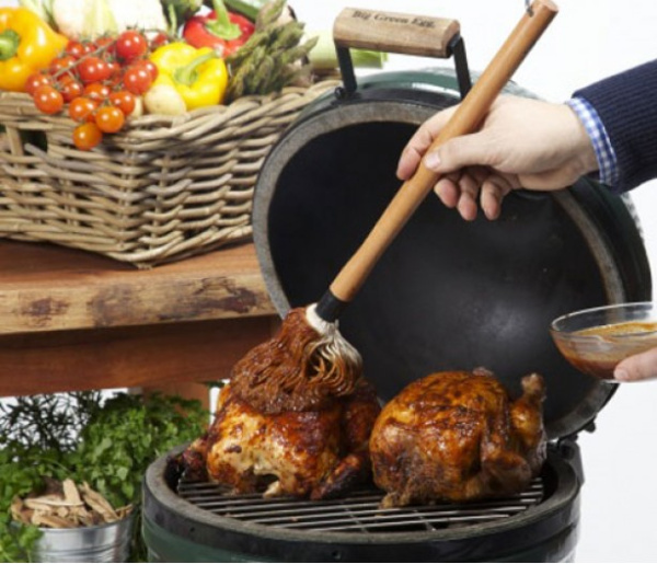Big Green Egg Керамический гриль размер Mini с подставкой