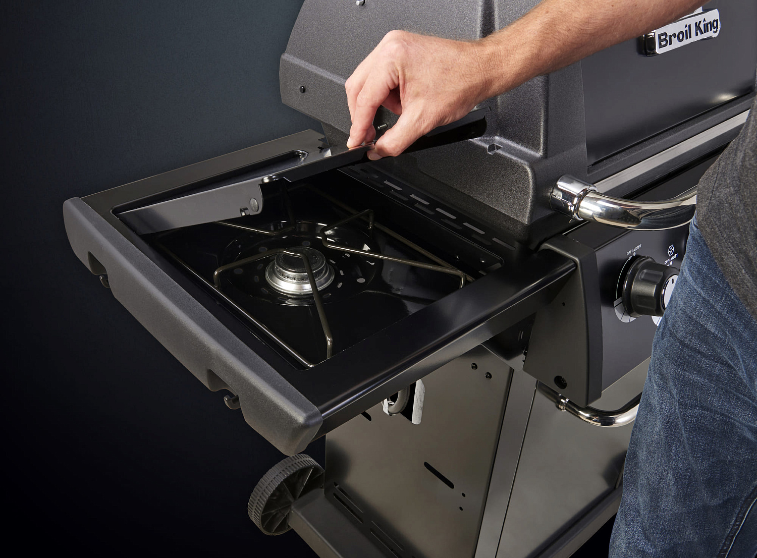 Газовый гриль Broil King Royal 340 Shadow