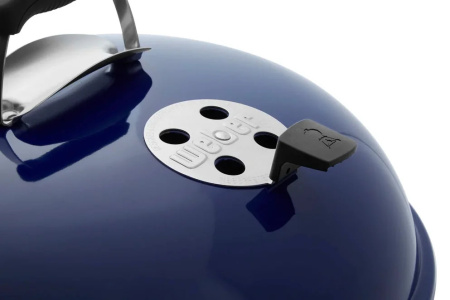Угольный гриль Weber Master-Touch GBS С-5750, 57 см, синий океан